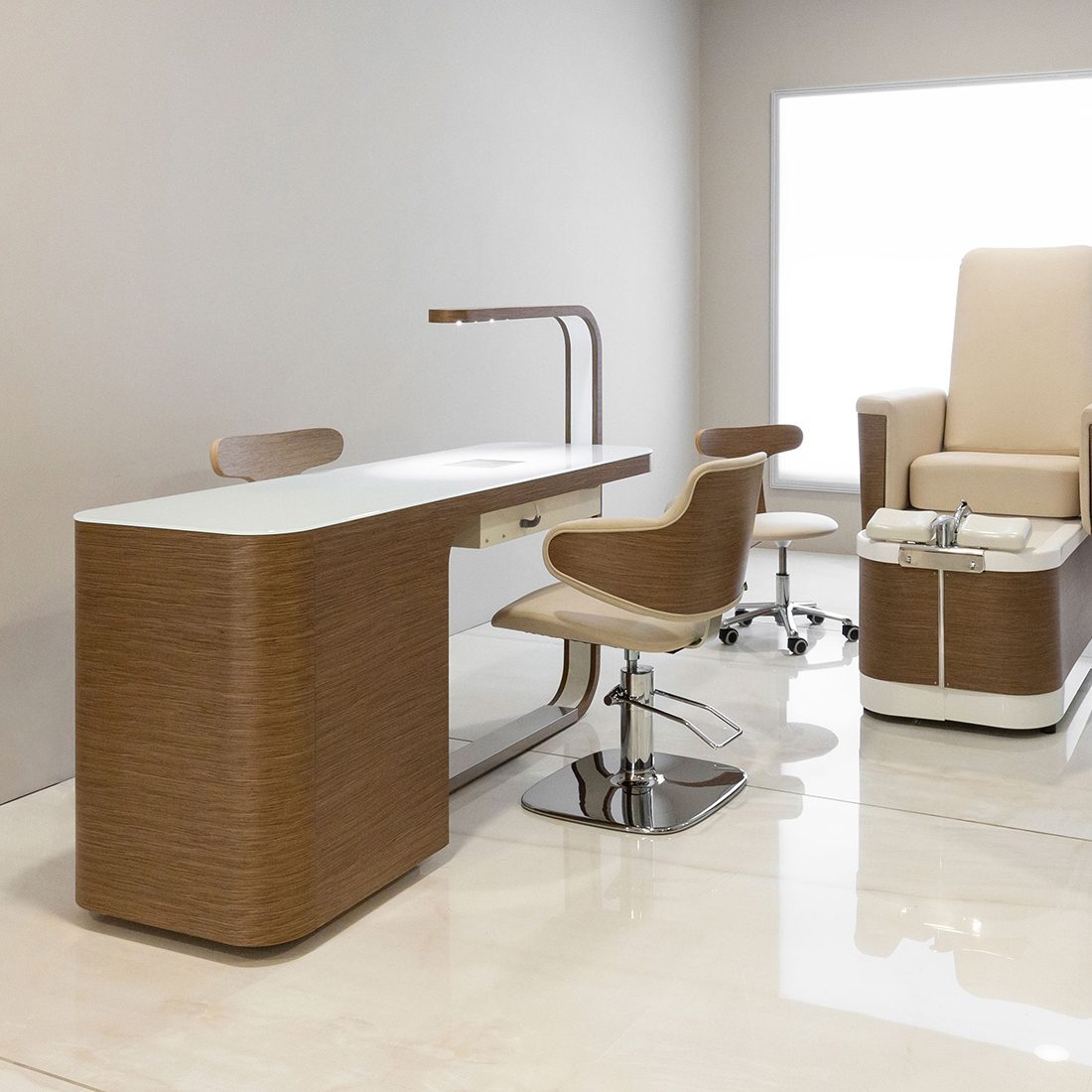 Manicure Hibiscus - vista alternativa
